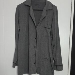 Lucy & Laurel Charcoal Top